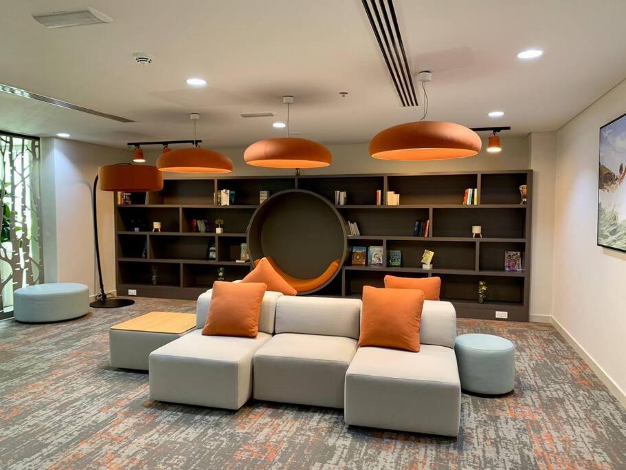 Top Rated Family - Yas Apartamento *